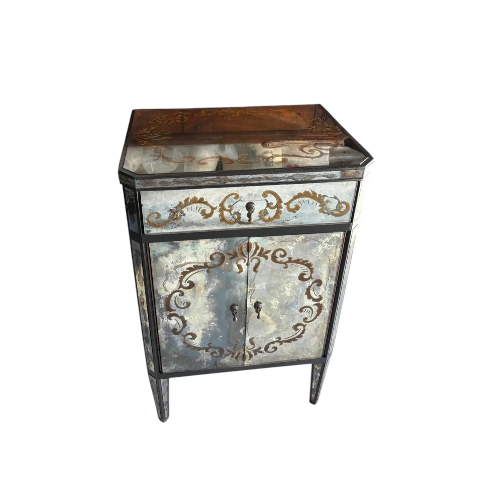 John Richard Mirrored Cabinet With Gilded Detailing - Image 4