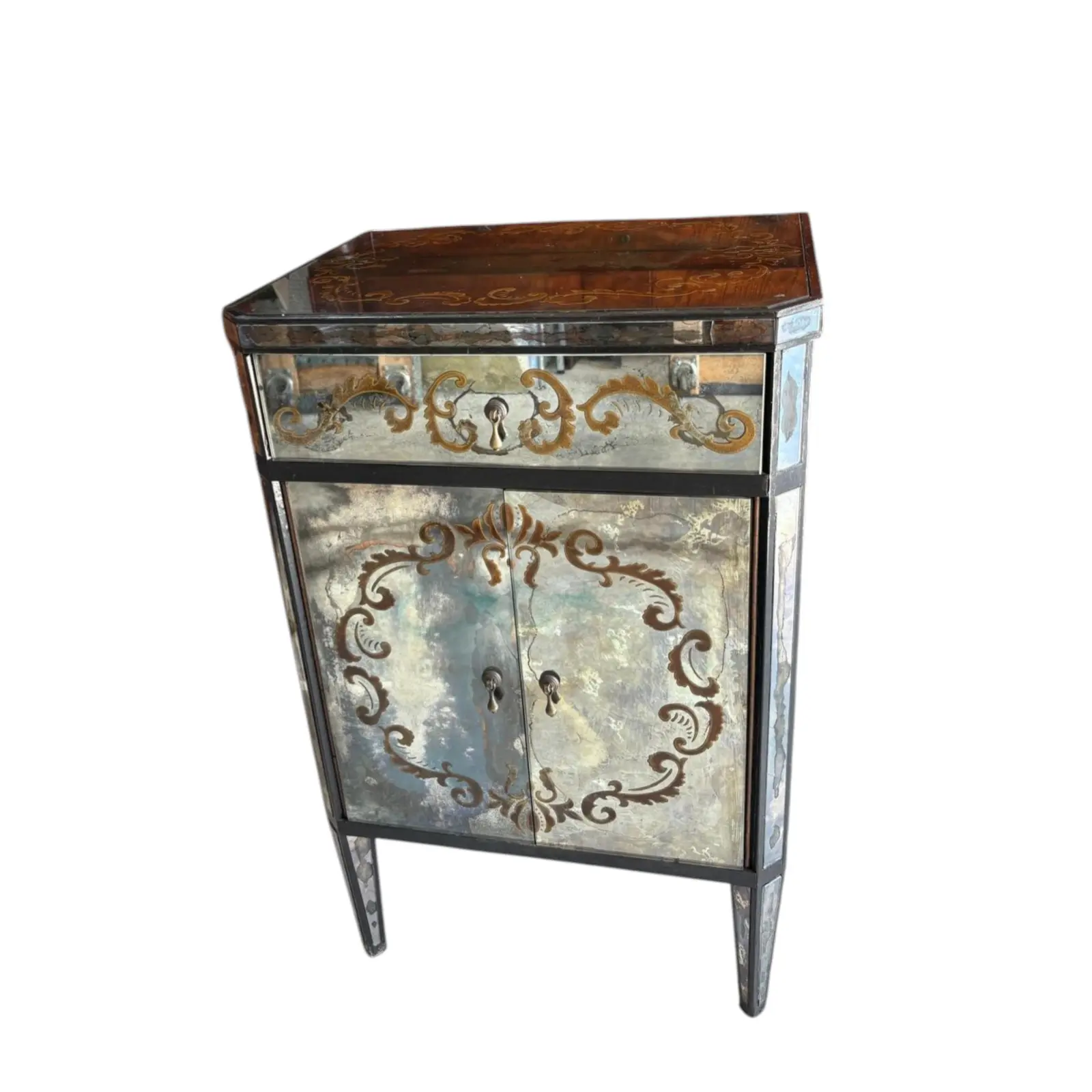 John Richard Mirrored Cabinet With Gilded Detailing - Image 6