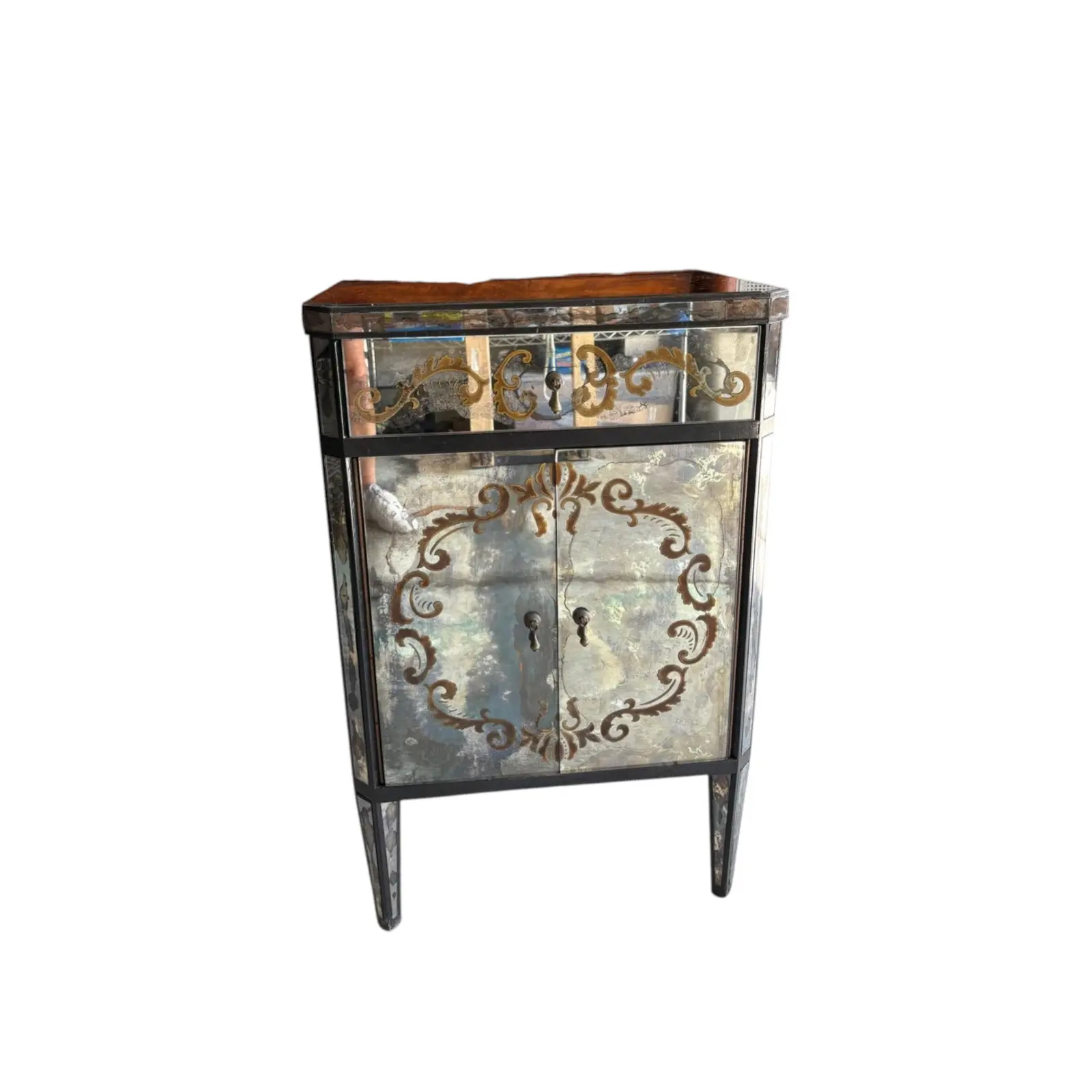 John Richard Mirrored Cabinet With Gilded Detailing - Image 3